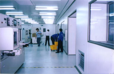 地板维护全攻略 清洗打蜡一体服务与专业清洁用品推荐